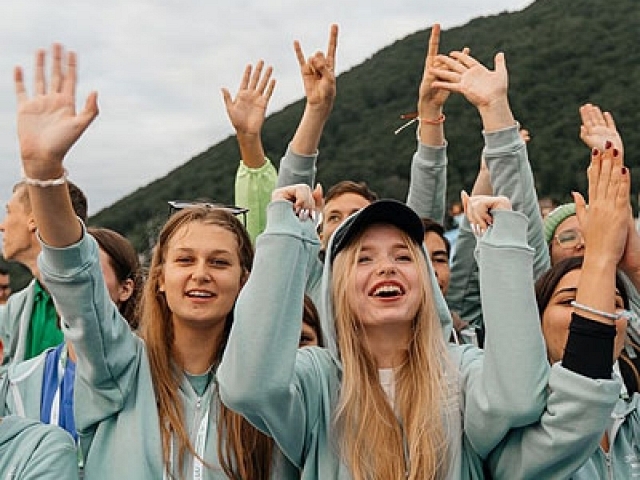 Российский экологический оператор продлил прием заявок на участие в конференции «Экономика замкнутого цикла — молодежный взгляд» до 7 ноября 2025 года. Пять победителей конференции получат единовременные стипендии РЭО в размере 150 тысяч рублей.